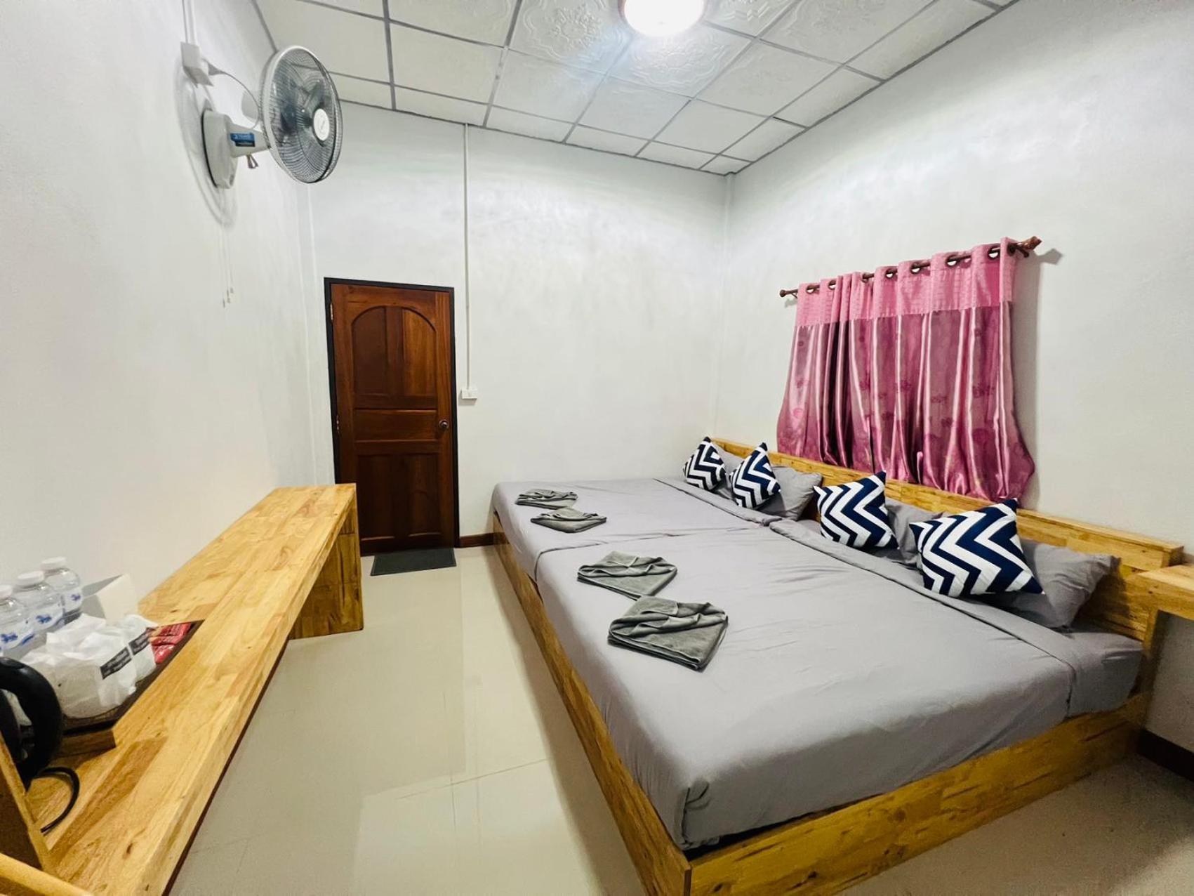 Lungwang Guest House Ban Rak Thai Exteriér fotografie